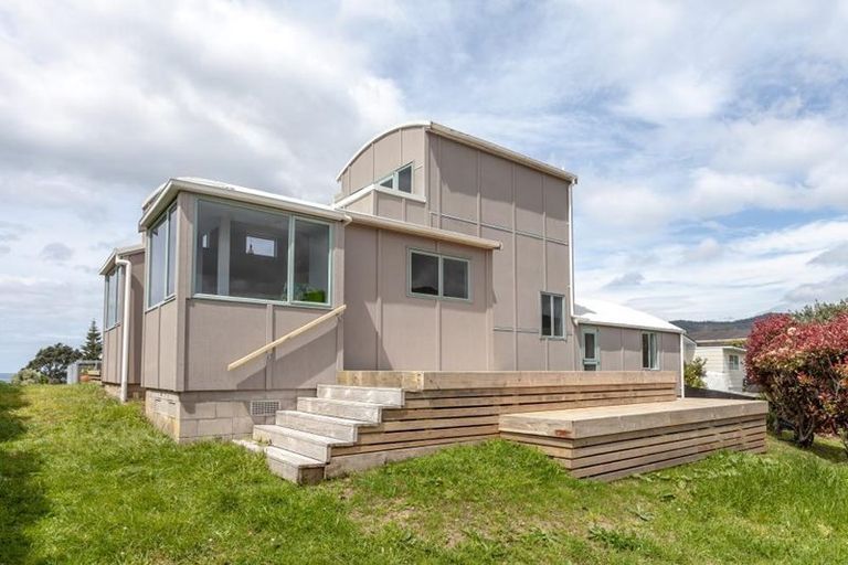 Photo of property in 42a Kon Tiki Road, Whiritoa, Whangamata, 3691