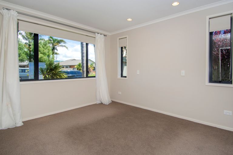 Photo of property in 23 Oreti Crescent, Papamoa Beach, Papamoa, 3118