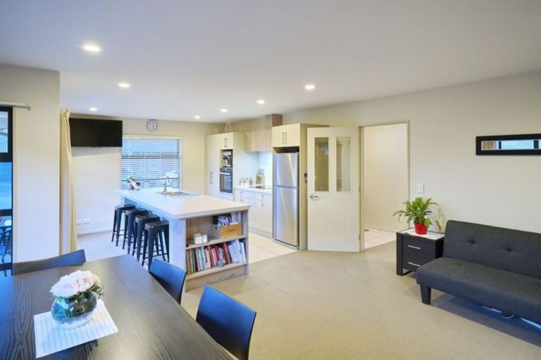 Photo of property in 6 Cognac Drive, Yaldhurst, Christchurch, 8042