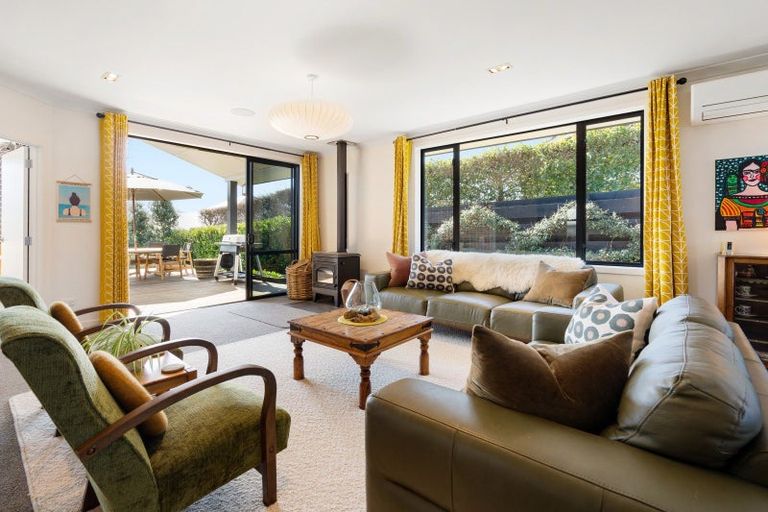 Photo of property in 28 Reynolds Road, Havelock North, 4130