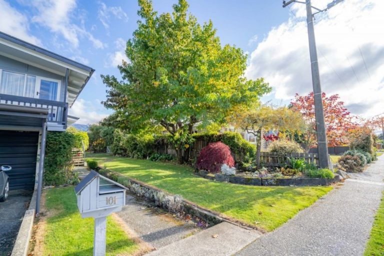 Photo of property in 101 Quintin Drive, Te Anau, 9600