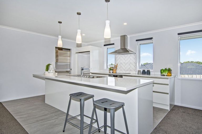 Photo of property in 33 Wairau Drive, Tikipunga, Whangarei, 0112