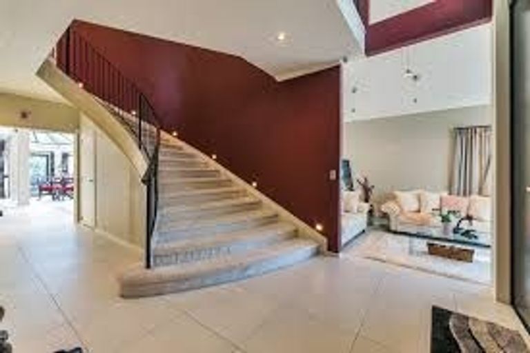 Photo of property in 9 Elias Court, The Gardens, Auckland, 2105