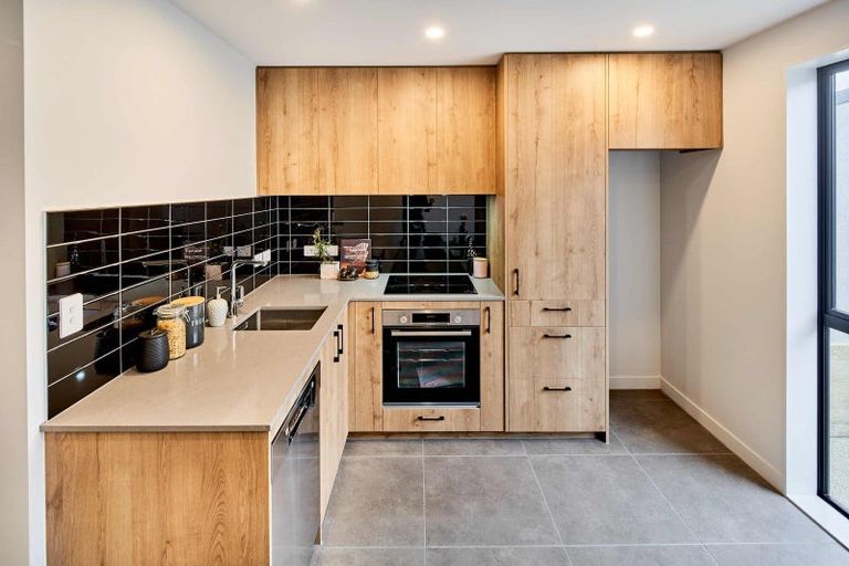 Photo of property in 45 John Street, Stokes Valley, Lower Hutt, 5019