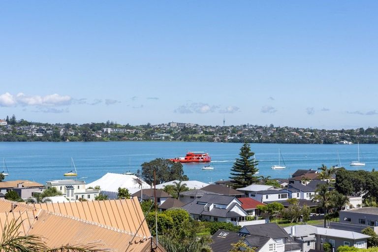Photo of property in 31 Waller Avenue, Bucklands Beach, Auckland, 2012