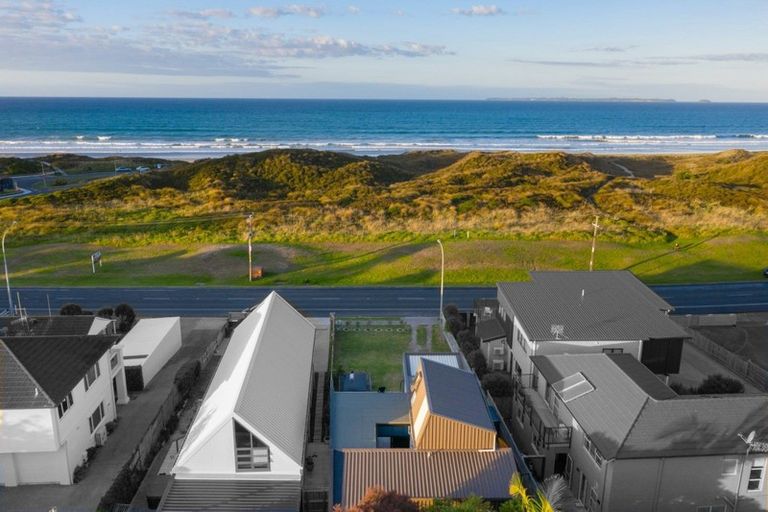 Photo of property in 576b Papamoa Beach Road, Papamoa Beach, Papamoa, 3118