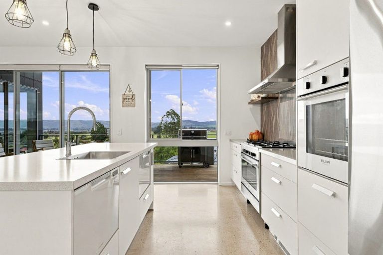 Photo of property in 32 Paterson Road, Mosgiel, 9092