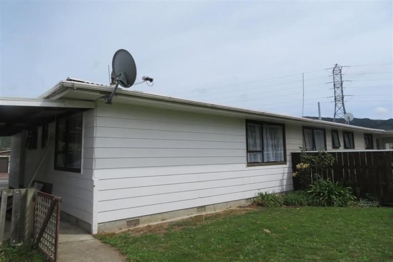 Photo of property in 1 Jasper Grove, Birchville, Upper Hutt, 5018