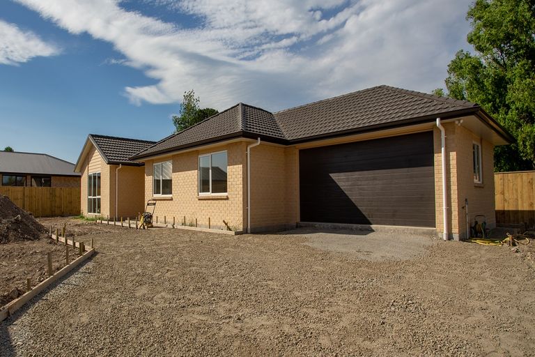 Photo of property in 62 Feist Street, Carterton, 5713