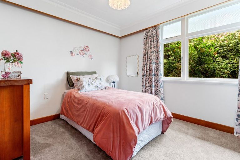 Photo of property in 16 Beaumaris Street, Outram, 9019