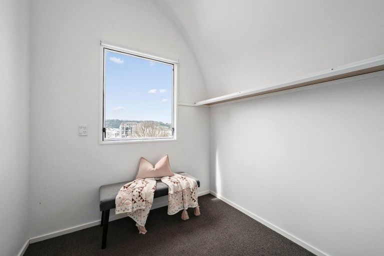 Photo of property in Fernhill Flats, 5/324 The Terrace, Te Aro, Wellington, 6011