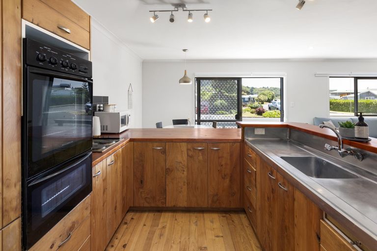 Photo of property in 17 Brighton Road, Waihi Beach, 3611