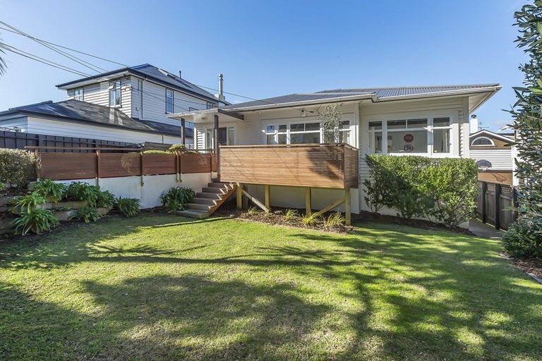 Photo of property in 61 Falkirk Avenue, Seatoun, Wellington, 6022