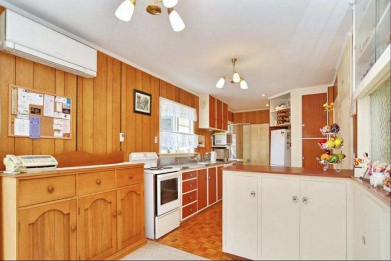 Photo of property in 222 Avonhead Road, Avonhead, Christchurch, 8042