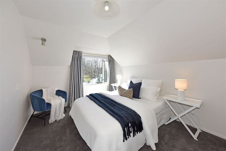 Photo of property in 1/3 Creyke Road, Ilam, Christchurch, 8041