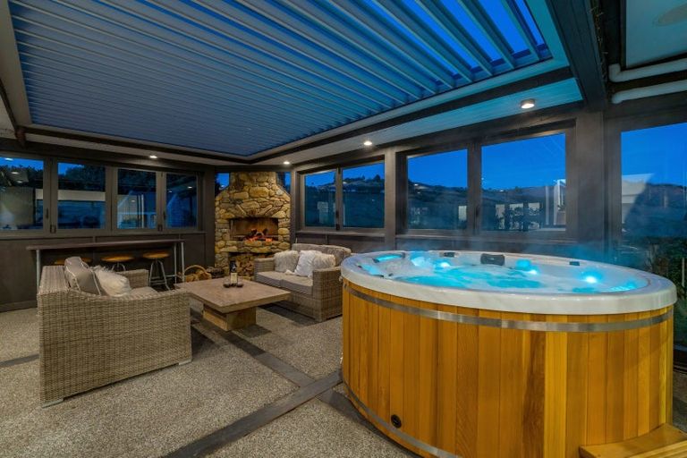 Photo of property in 20 Katelyn Place, Kinloch, Taupo, 3385