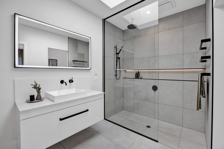 Photo of property in 27 Keene Drive, Bell Block, New Plymouth, 4312