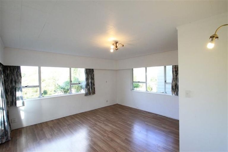 Photo of property in 30 Killarney Avenue, Torbay, Auckland, 0630