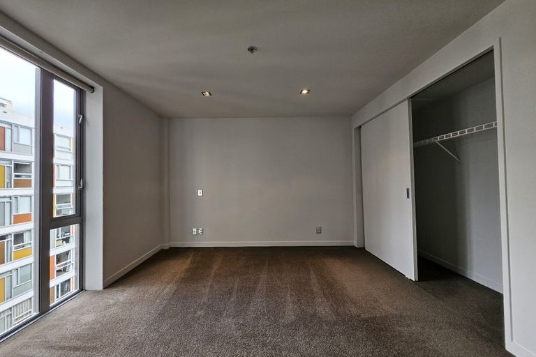Photo of property in Piermont Apartments, 7d/82 Cable Street, Te Aro, Wellington, 6011