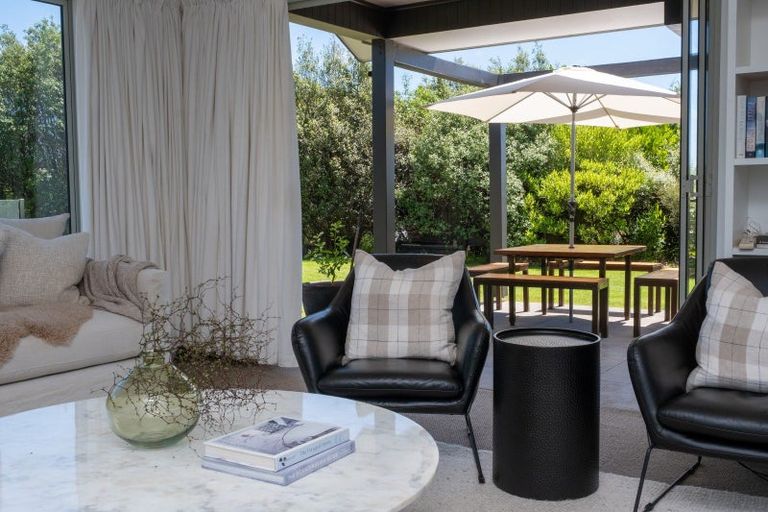 Photo of property in 4 Heipipi Drive, Eskdale, Napier, 4182