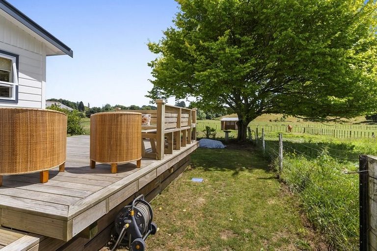 Photo of property in 1083 Tarata Road, Kaimata, Inglewood, 4387