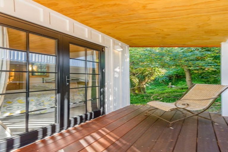 Photo of property in 69 Oxford Street, Lyttelton, 8082