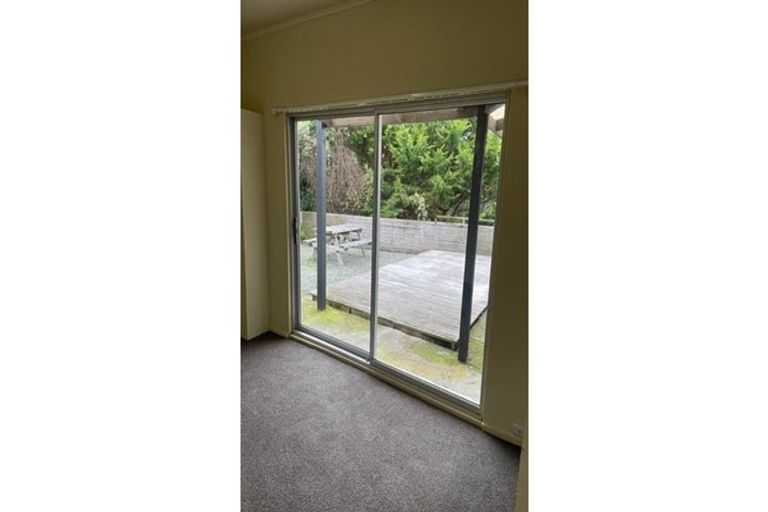 Photo of property in 27 Mccoll Street, Vogeltown, Wellington, 6021