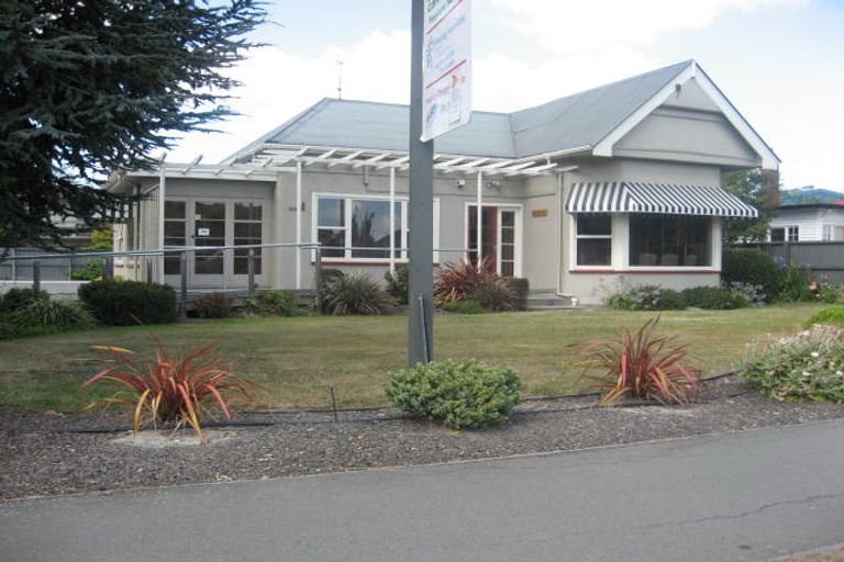 Photo of property in 275 Riccarton Road, Upper Riccarton, Christchurch, 8041