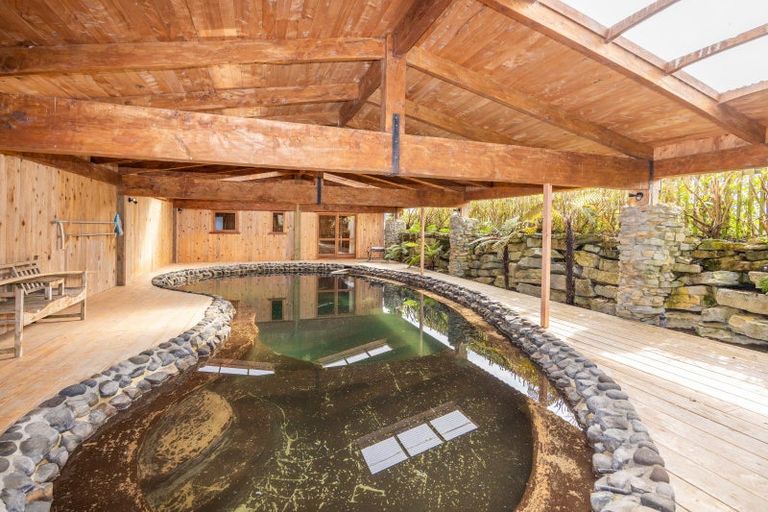 Photo of property in 240 Te Pahu Road, Te Pahu, 3285