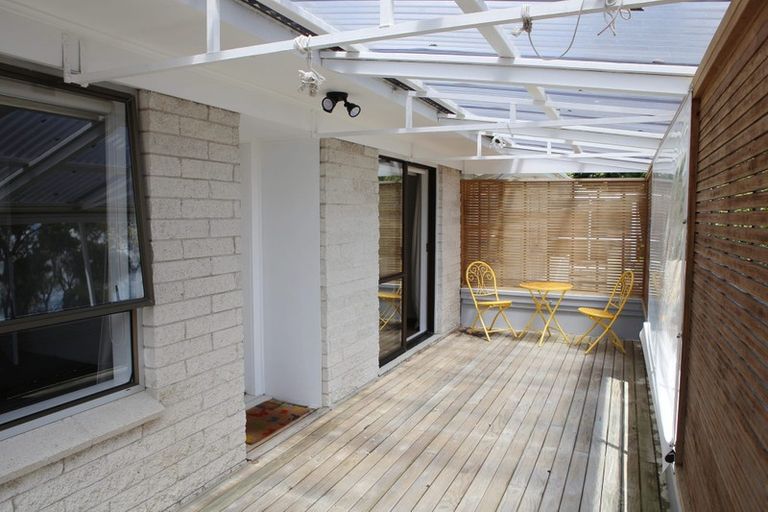 Photo of property in 3/25 Widmore Drive, Massey, Auckland, 0614