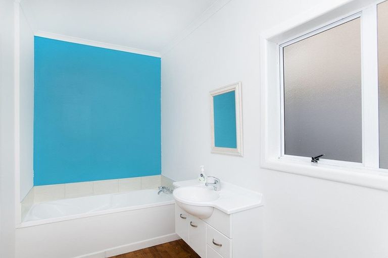 Photo of property in 23 Wallis Road, Kaiti, Gisborne, 4010