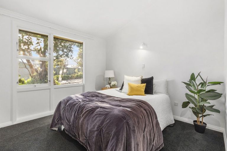 Photo of property in 44 Kahu Road, Paremata, Porirua, 5024