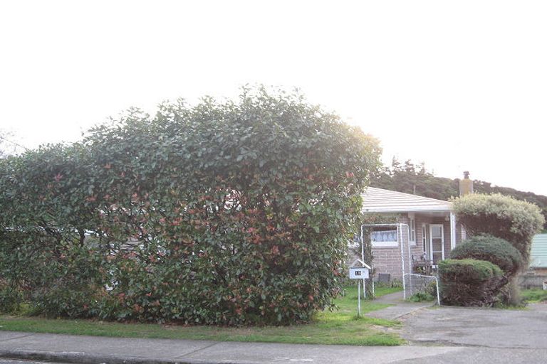 Photo of property in 18 Kaitawa Crescent, Paraparaumu, 5032