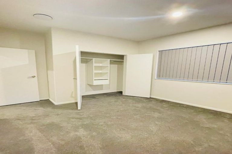 Photo of property in 54 Drumbuoy Drive, Flat Bush, Auckland, 2019