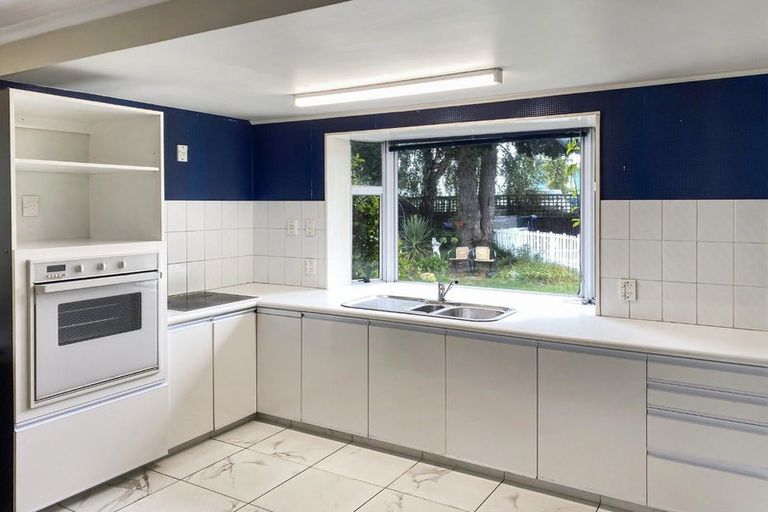 Photo of property in 5 Clarevale Street, Burwood, Christchurch, 8083