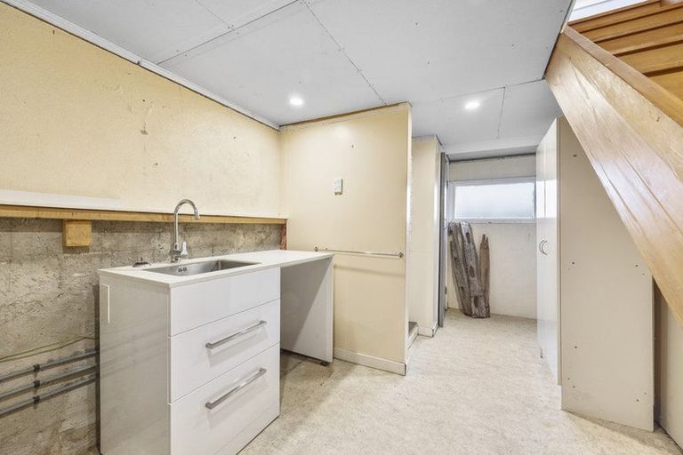 Photo of property in 17 Constitution Street, Dunedin Central, Dunedin, 9016