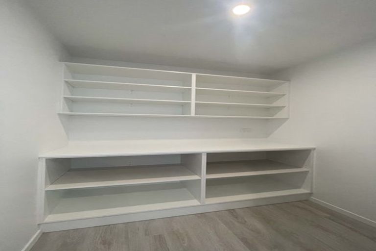 Photo of property in 16 Wexford Crescent, Halswell, Christchurch, 8025