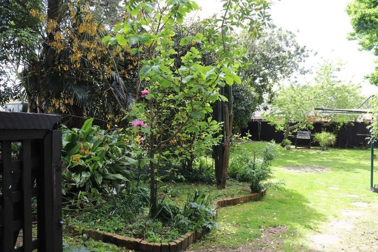 Photo of property in 86 Hakanoa Street, Huntly, 3700