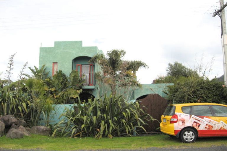 Photo of property in 129 Ocean Beach Road, Tairua, 3508