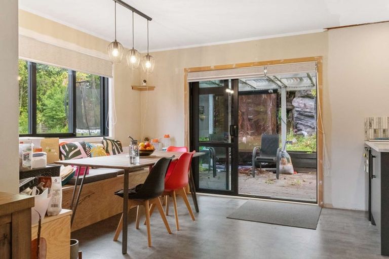 Photo of property in 3 Libra Place, Kawaha Point, Rotorua, 3010