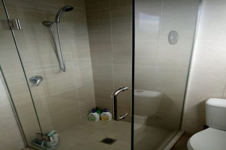 Photo of property in 44a Waverley Avenue, Glenfield, Auckland, 0629