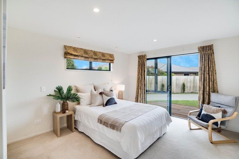 Photo of property in 22 Coachmans Road, Prebbleton, 7604