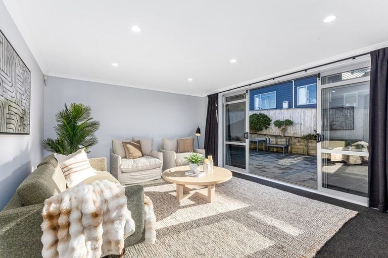 Photo of property in 38 Tongariro Drive, Aotea, Porirua, 5024