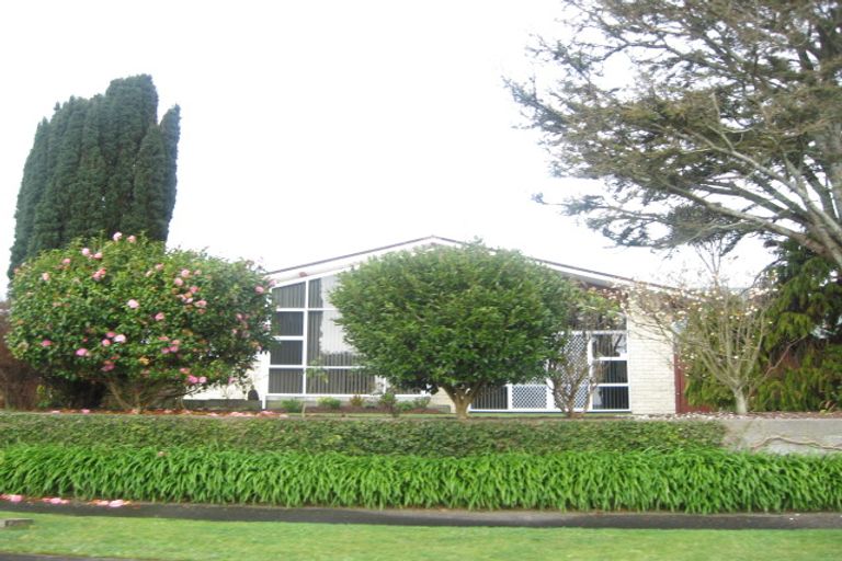 Photo of property in 7 Park Lane, Waitara, 4320