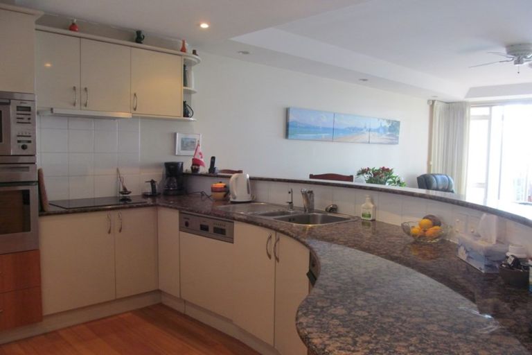 Photo of property in The Sands Apartments, 16/47 The Strand, Takapuna, Auckland, 0622