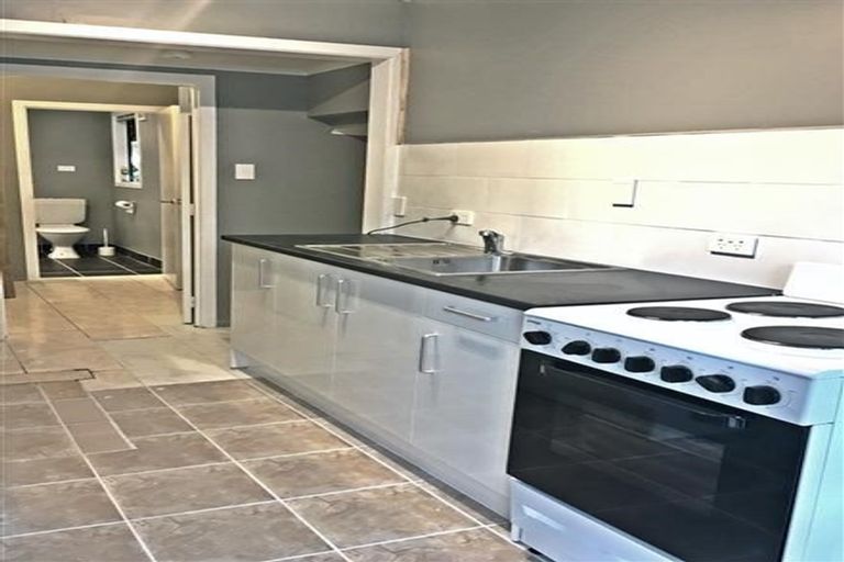 Photo of property in 17 Lemnos Place, Titirangi, Auckland, 0604