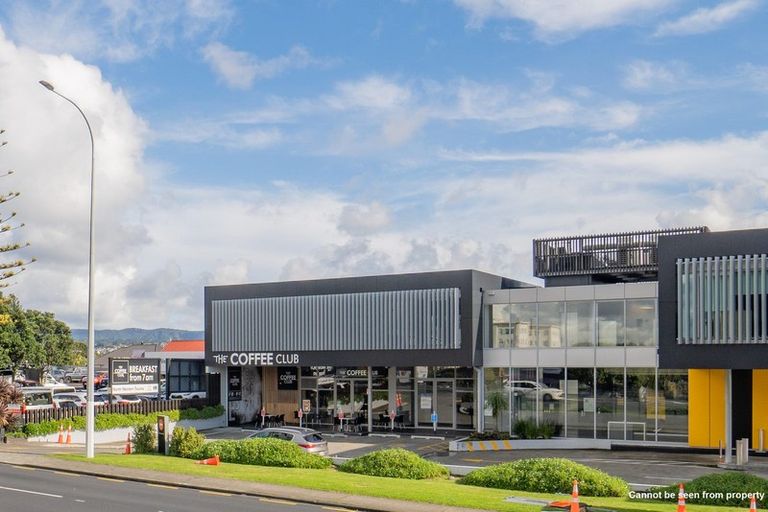 Photo of property in 15 Preston Avenue, Henderson, Auckland, 0610