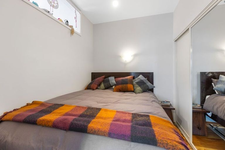 Photo of property in 68 Whiteley Street, Moturoa, New Plymouth, 4310