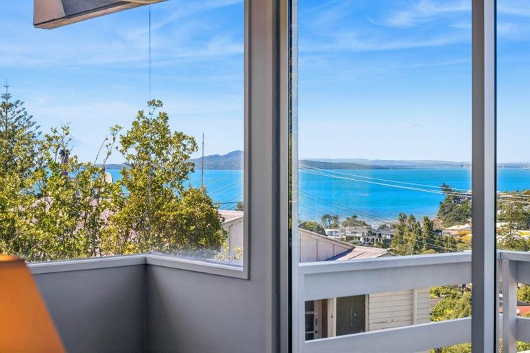 Photo of property in 13 Carlisle Road, Torbay, Auckland, 0630