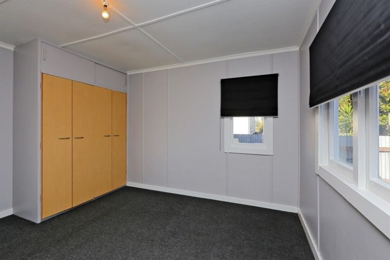 Photo of property in 220 Warwick Road, Mayfair, Hastings, 4122